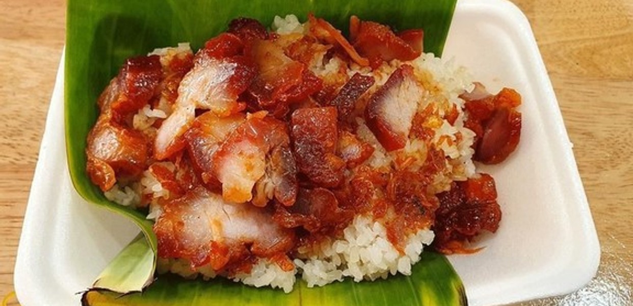 HÌNH ẢNH THỰC TẾ MÓN XÔI GÀ NÓNG HỔI TẠI QUÁN BÀ CHIỂU
