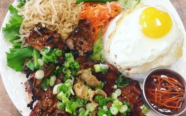 Huệ Loan - Cơm Tấm Sài Gòn - Lạch Tray