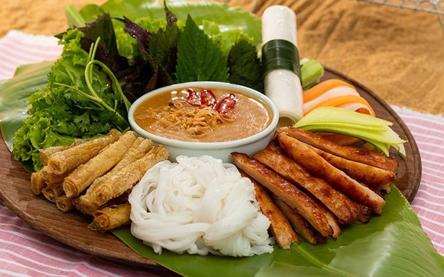 Nem Nướng Nha Trang Đóng Gói Luji - Nghĩa Tân