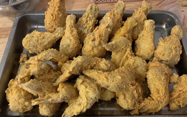 Bông Chicken - Gà Rán & Bánh Gà - Trương Định