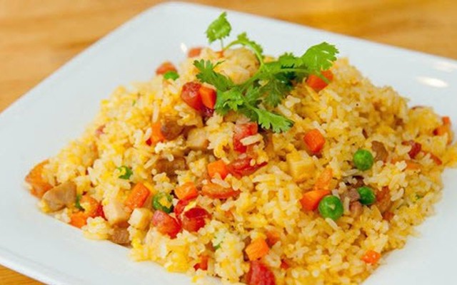 Ánh Dương - Cơm & Phở - Ga Thái Nguyên