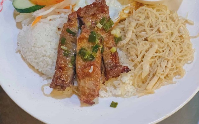 Cơm Tấm Nhớ - Sườn Heo & Gà Ướp Sẵn - Cộng Hòa