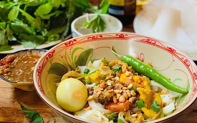 Cô Hạnh Quán - Mì Quảng & Cơm Tấm - Mai Văn Vĩnh