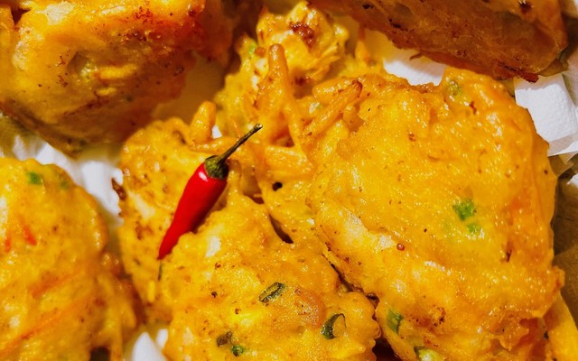 Bếp Cô Pông - Trứng Ngâm Tương & Chả Giò Tôm Thịt