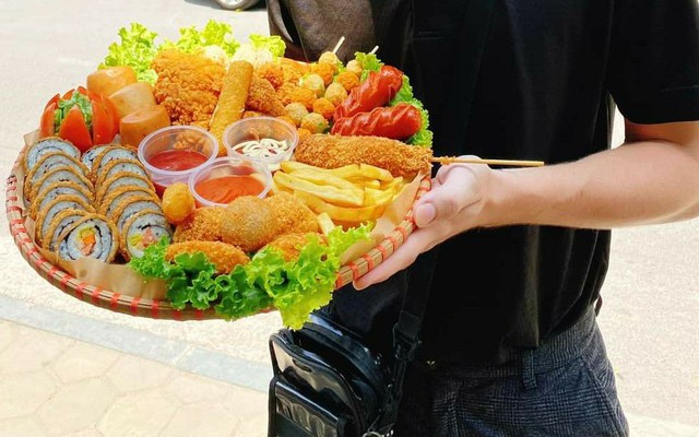 Tiệm Ăn Vặt Của Dora - Bánh Gà Phomai & Nem Chua Rán - Định Công Thượng