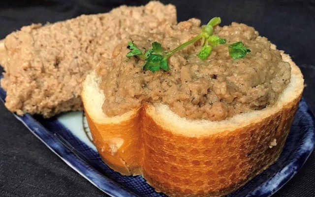 Lynk's - Giò Chả & Ăn Vặt