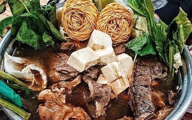 Phong Thuỷ Quán Ăn Gia Đình - An Dương Vương