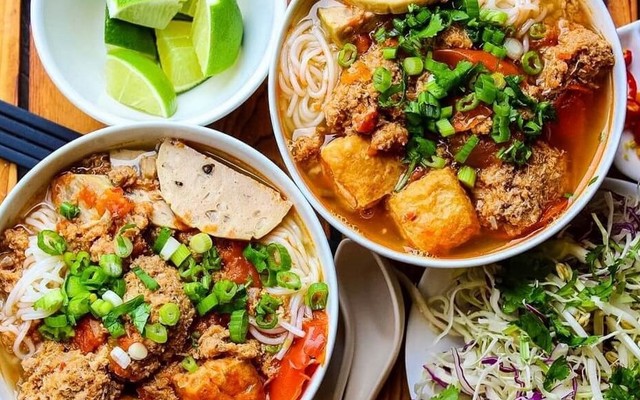 Bún Riêu Hủ Tíu Nhật Vy - Võ Trường Toản