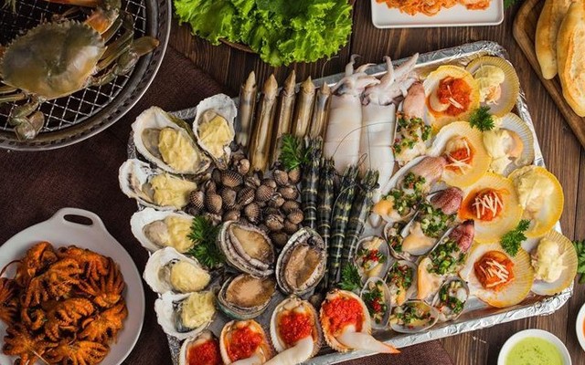 Hải Sản Tươi Sống Holiday - Nguyễn Văn Thoại