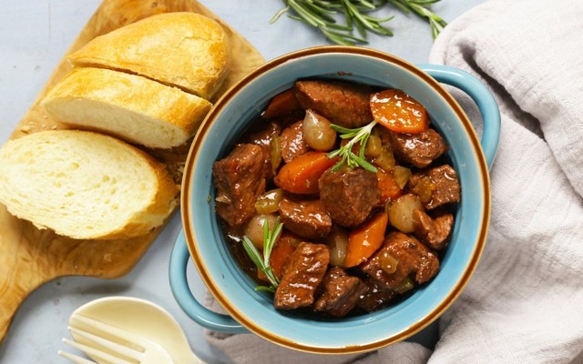 Sốt Vang Nhà Mèo - Thịt Bò Sạch - Ngõ Đoàn Kết