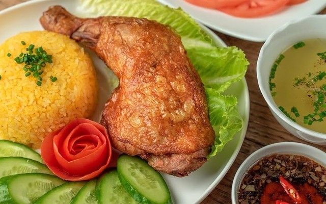 Chicken Meat - Cơm Gà Singapore - Hoàng Hoa Thám