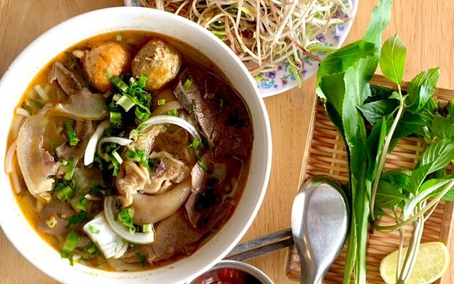 Sông Hương - Bún Bò Huế
