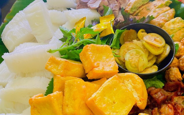 Đệ Nhất Bún Đậu - 999 Đầm Xanh