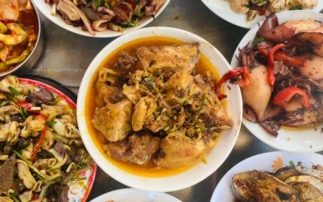 Cơm Bình Dân Liễu - Phan Anh