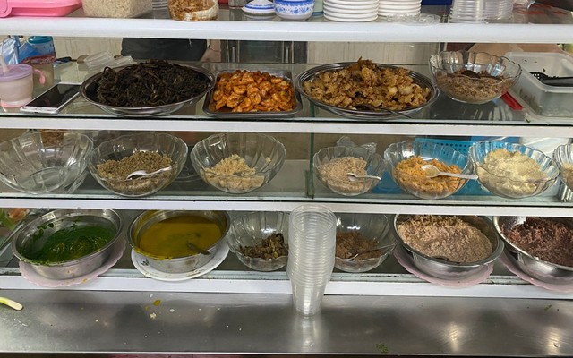 Thủy Cháo - Chợ Máy Đá