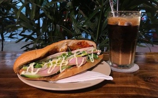 Cafe Chao Xìn - Nơ Trang Long