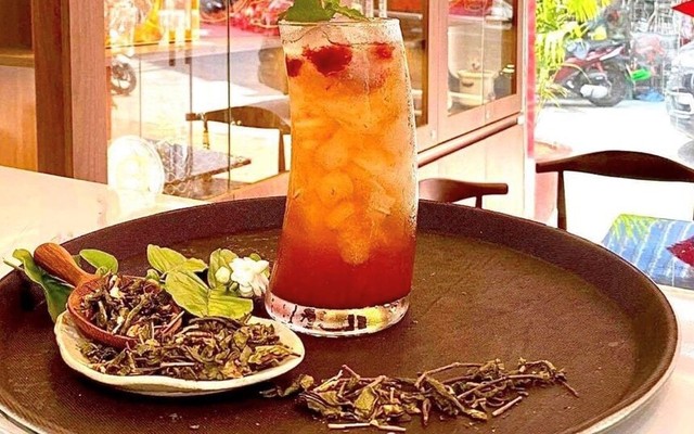 Thế Giới Ăn Vặt - Chị Dung