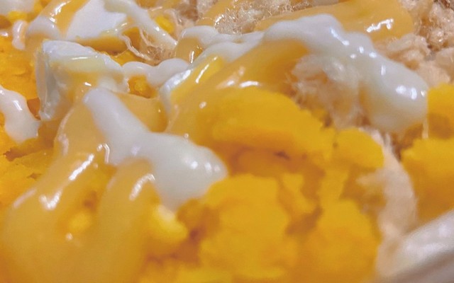 Bông Lan Trứng Muối - M2R Bakery