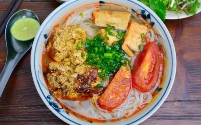 Ông Sỹ - Bún Riêu Cua & Cơm Văn Phòng - Ngô Thì Nhậm
