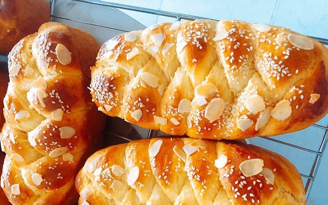 Tiệm Bánh DuyKhoi Barkery - Bánh Mì Phô Mai Tan Chảy