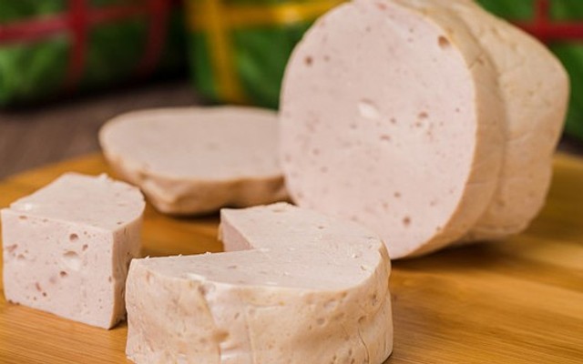 Giò Chả Chính Hiệu - Cống Quỳnh