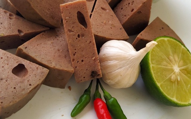 Cô Hoa - Chả Bò Miền Trung