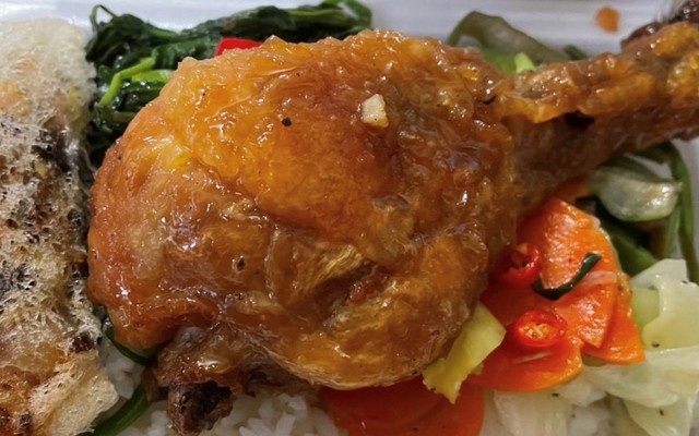 Cơm Trưa 79 - Nguyễn Hoàng