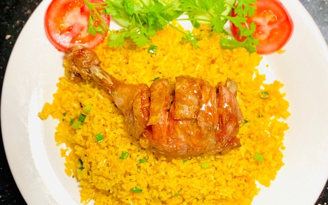 Cơm Gà Xối Mỡ Tuyết Mai - Nguyễn Thị Hai