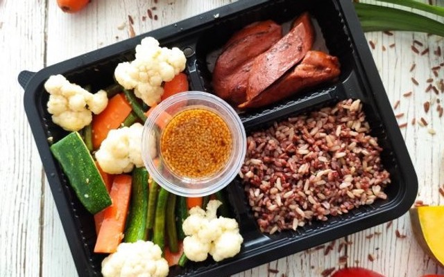 Cơm Sườn Số 7 - Mê Linh