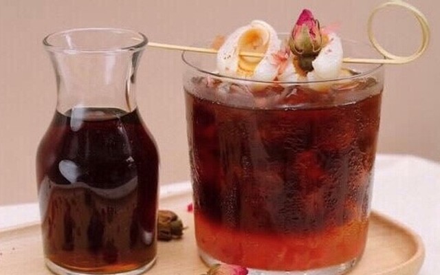 Seis Bakery & Coffee - Kim Long