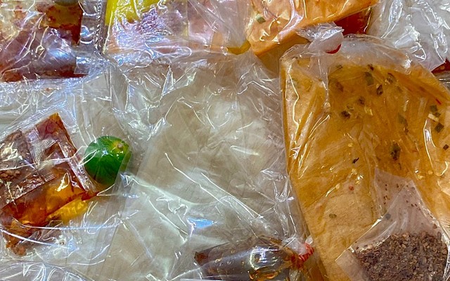 Bánh Tráng Cô Ngoan - Phạm Hữu Lầu
