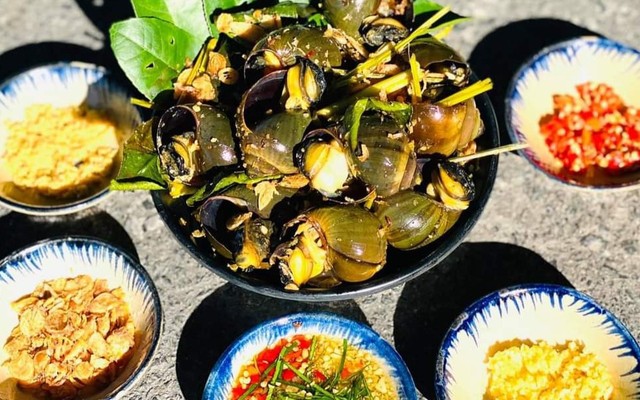 Bún Đậu & Ốc Cay Chị Hai Quán - Lý Nam Đế