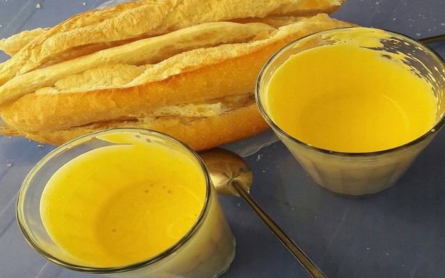 Chị Ngọc - Bánh Mỳ Kem Trứng - Giếng Đồn