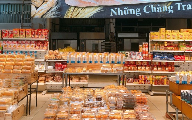 Tiệm Bánh Mì Những Chàng Trai - Lê Văn Khương