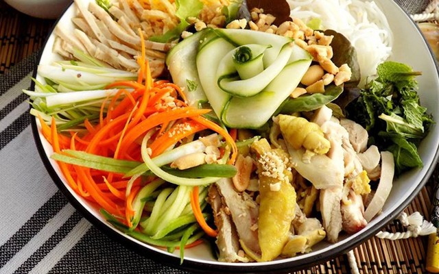 Cúc Bún Trộn & Trà Sữa - Giáp Nhị