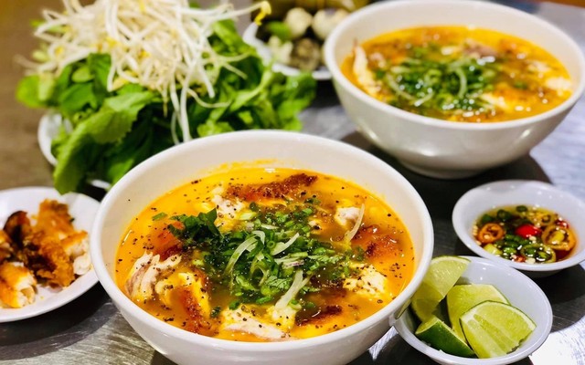 Bánh Canh Cá Lóc Chú La - Bùi Thị Xuân