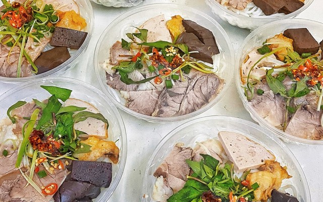 Bún & Phá Lấu - Tâm Đoan Hà