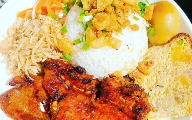 Cơm Tấm Trinh - 251G Hậu Giang