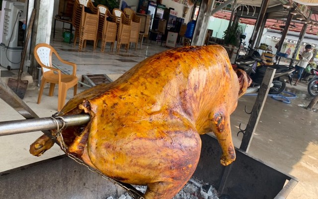 LẨU DÊ BÊ THUI CHỢ LỚN - Phạm Đức Sơn