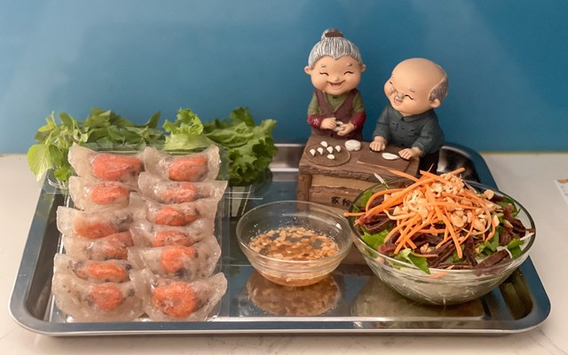 Bánh Bột Lọc & Nộm - Hường Béo - Hoa Bằng