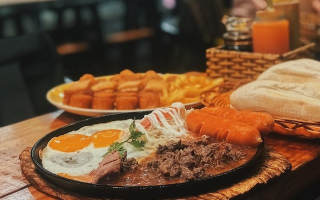 Hoa Bánh Mì Chảo - Bế Văn Đàn