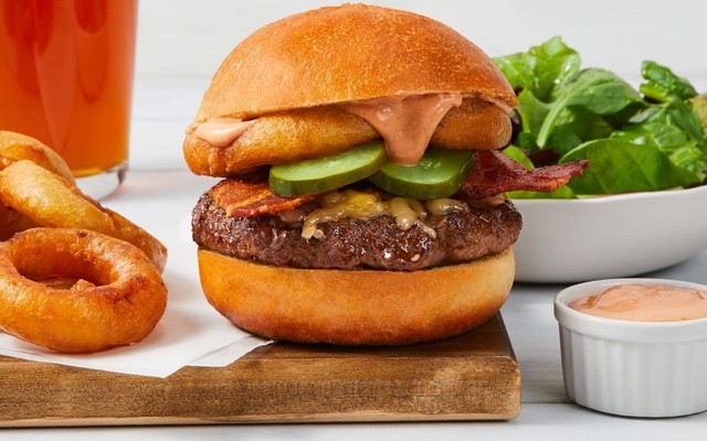 Burger Triple Plus - Burger & Spaghetti - Lạc Long Quân