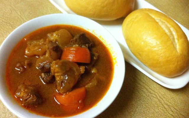 Phương Anh - Bánh Mỳ Chảo & Sốt Vang - 71B Ngõ 116 Miếu Đầm