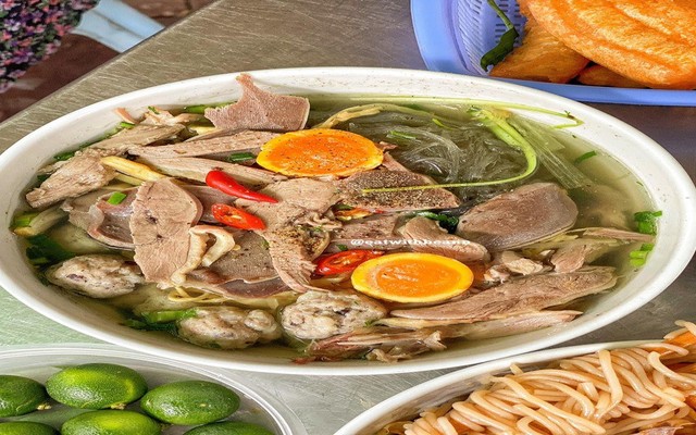 Bún Ngan Bà Trắng - Khâm Thiên