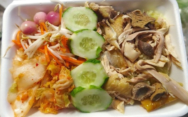 Cơm Gà Xé Ngoại 9 - Bún Gà Lá É Ớt Siêm - An Dương Vương