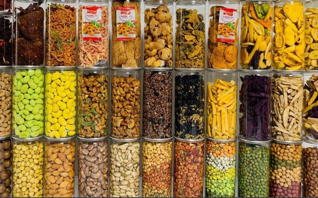 Ăn Vặt Tuyết Ngân - Khô Gà & Cơm Cháy - Đường Số 160