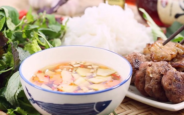 Bún Chả Dũng - Thực Phẩm Sạch - Phùng Khoang
