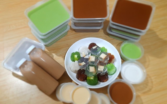 Tiệm Ăn Vặt Dì Tư - Đường Số 4