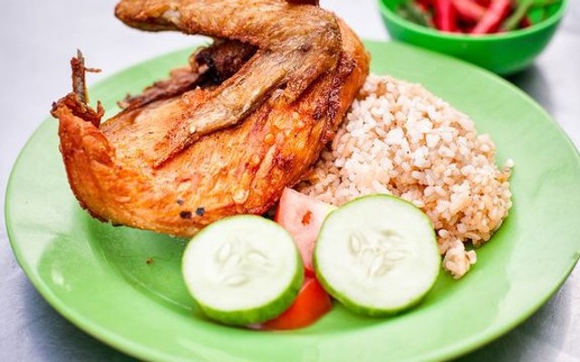 Quán Minh Ký - Cơm Gà Xối Mỡ