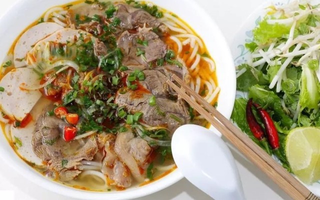 Cơm Gà Xối Mỡ Chíp Chíp - Phan Văn Trị